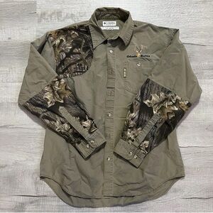 Vintage Columbia Shirt Men’s Medium Mossy Oak Camo Long Sleeve Hunting Button